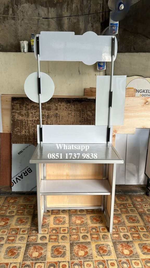 Booth Portable Aluminium Bumi Seduh tampak belakang